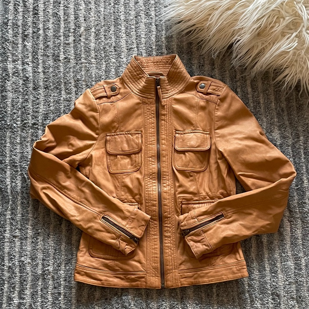Lucky leather jacket with pocket details